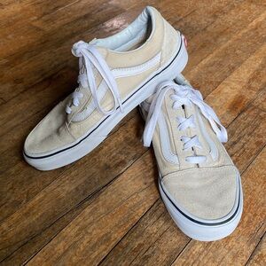 Vans / Old Skool Shoe / Unisex M 5  / W 6.5 / Cream